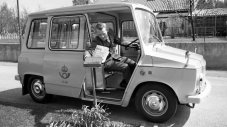 Най-уникалните пощенски автомобили в света