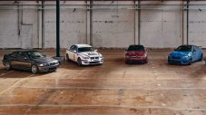 Какво крие тайният гараж на BMW M?
