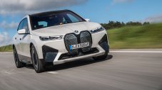 Новото BMW iX: тестваме германската електрическа революция