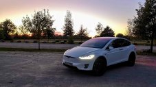Tesla вече ще блее като коза