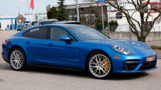 Новото Porsche Panamera свали камуфлажа