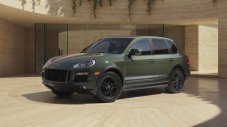 Porsche превърна стар Cayenne в господар на пустинята