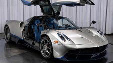 Pagani Huayra удари рекордна цена на търг