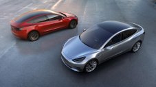 Tesla: Model 3 няма да е по-модерен от Model S