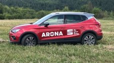 В крак с модата: тестваме новия SEAT Arona (ВИДЕО)