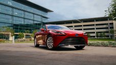 Toyota призна водородния Mirai за провал