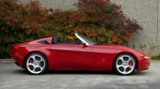 Alfa Romeo готви конкурент на Mazda MX-5