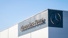 Mercedes с нов удар по Русия &ndash; спира поддръжката на сервизни програми