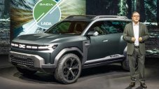 Шефът на Dacia разкри колко ще струва новият SUV