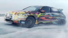 Новият Mercedes-AMG A 45 е неудържим на лед (ВИДЕО)