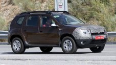 Обновеният Duster отново в ролята на фотомодел