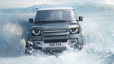 Land Rover Defender взима V8 двигателя на BMW X5 M