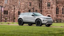 Компактните модели на Land Rover минават на нова електрическа платформа