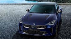 Kia разкри моторите на обновения Stinger