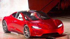 Може ли Tesla Roadster да постигне шокиращите цифри, които обяви?