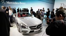 Mercedes-Benz SL дебютира в Детройт