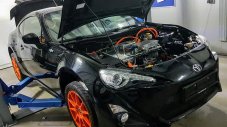 Toyota GT86 получи електромотор от Nissan Leaf