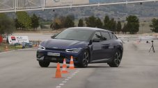 Kia EV6 се справи отлично с &bdquo;Лосовия тест&ldquo;