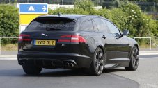 Jaguar тества супер-комби