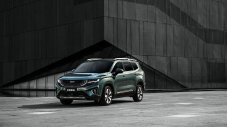 Geely представи 7-местен кросоувър за 13 000 евро