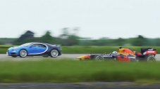 Може ли Bugatti Chiron да изпревари болид от Формула 1?