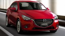 Mazda2 бе показана и като седан