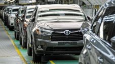 Toyota спира доставките на някои модели заради &bdquo;нередности при тестовете&ldquo;