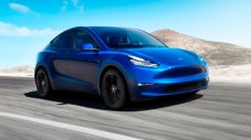 Собственици на Tesla протестират срещу високата цена на автопилота
