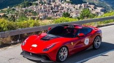 Ferrari разкри единствения F12 TRS
