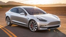 Проблеми за Tesla на старта на Model 3