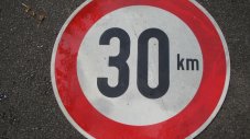 Свалят скоростта в градовете на 30 км/час