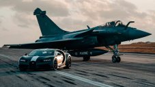 Хиперколата на Bugatti се пробва срещу изтребител