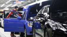 Заводите на Hyundai в Южна Корея започват стачка
