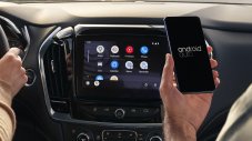 GM обяви защо премахва Android Auto и Apple CarPlay от електромобилите си 