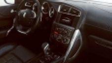 Първи снимки от интериора Citroen DS4