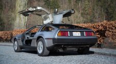 Продават отличен DeLorean за 56 900 евро
