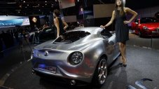 Стана известна цената на Alfa Romeo 4C за Европа  