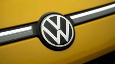 Volkswagen съкращава гамата си, както и хиляди служители