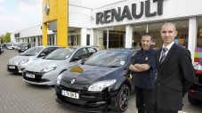 Renault изтегля 6 модела от Великобритания