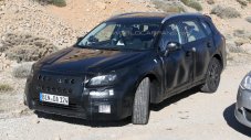 Subaru тества следващото Legacu