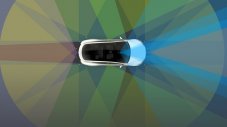 Tesla сменя &bdquo;автопилота&rdquo; с автономна система