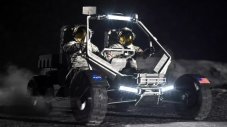 НАСА показа автомобили за Луната