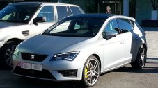 Seat тества Leon Cupra с мощност 300 к.с.