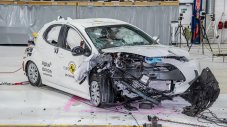 Toyota Yaris е първият модел, който се справи с новите краш-тестове