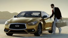 Infiniti Q60 влезе в коледен каталог