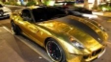Златно Ferrari 599 Fiorano
