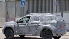 Първи снимки на новата Dacia Duster
