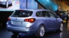 Това е Opel Astra Sports Tourer