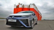 Toyota Mirai акостира в Европа