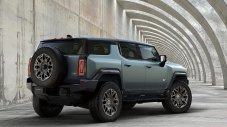Hummer се възроди и като SUV с огромен пътен просвет
